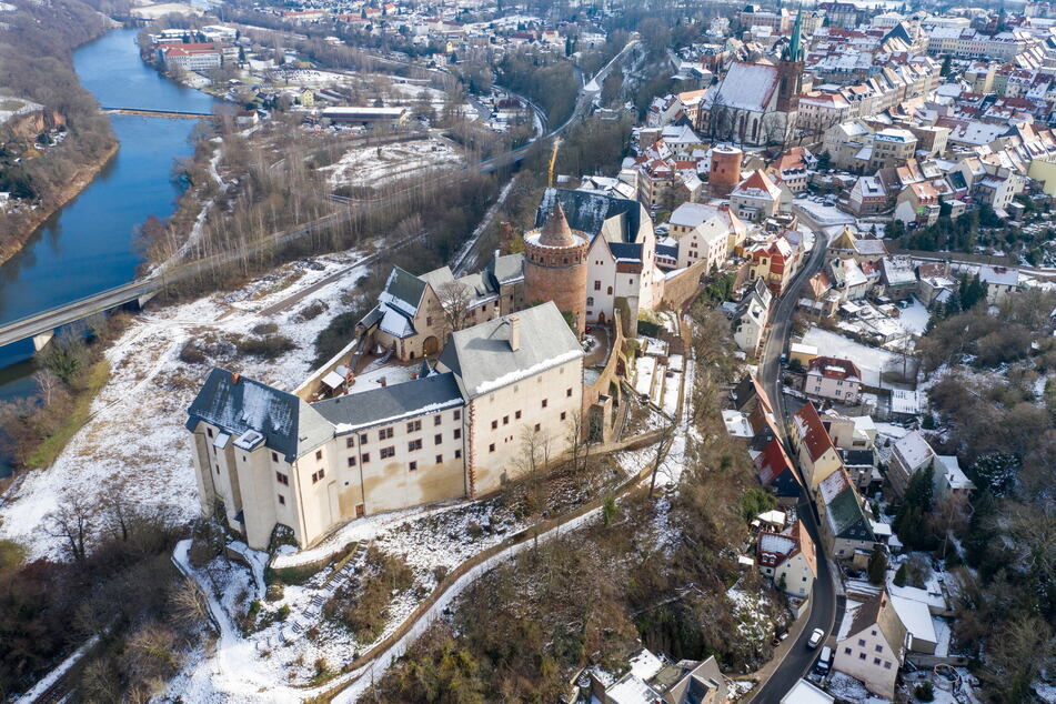 Im Winterschlaf: Die auf einem Felssporn über der Mulde thronende Burg Mildenstein ist bis Ende März geschlossen.
