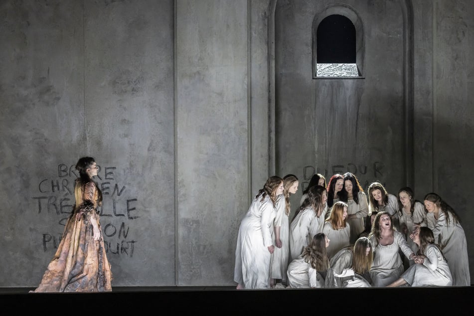 Dresden: Poulencs "Dialogues des Carmélites" an der Semperoper: Unerhört grausam und bestürzend schön