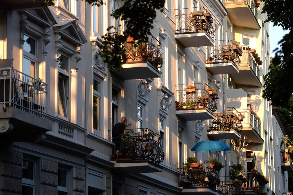 An eine Traumaltbauwohnung wie diese in Hamburgs Szene-Vierteln kommt man sowieso kaum noch ran. Auf tauschwohnung.com findet man allerdings das ein oder andere Schmuckstück.