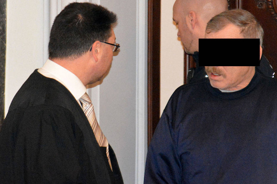 Helmut S. (61) ist angeklagt, die Vogtländerin Heike Wunderlich (†18) vor
fast 30 Jahren getötet zu haben.