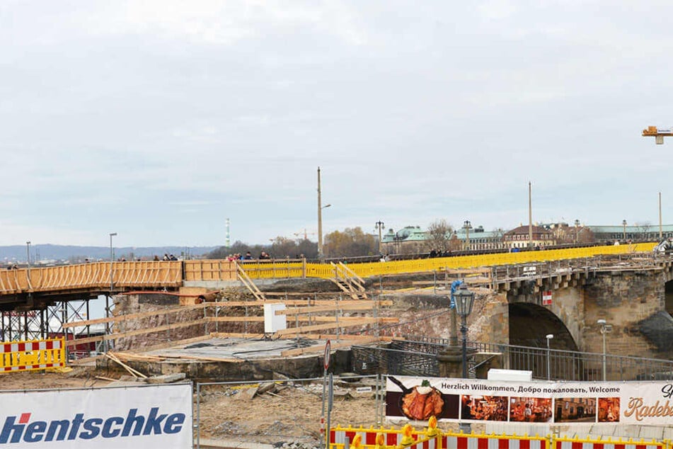 Die Sanierung der Augustusbrücke wird wohl teurer und dauert länger.