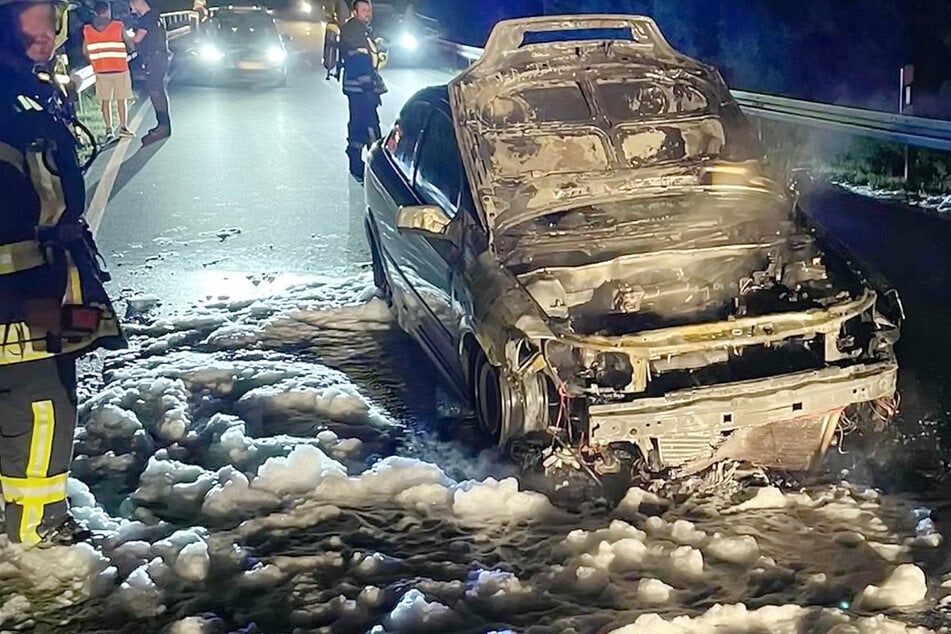 Nach rund 45 Minuten hatte die Feuerwehr den Brand gelöscht.