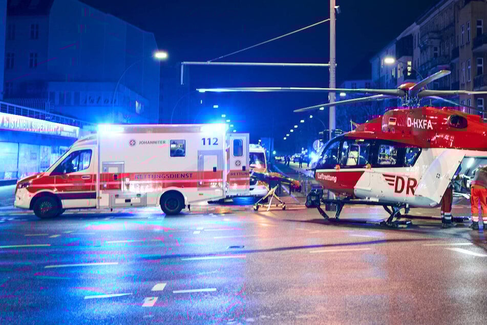 Heftige Lkw-Kollision: Radfahrerin schwer verletzt!