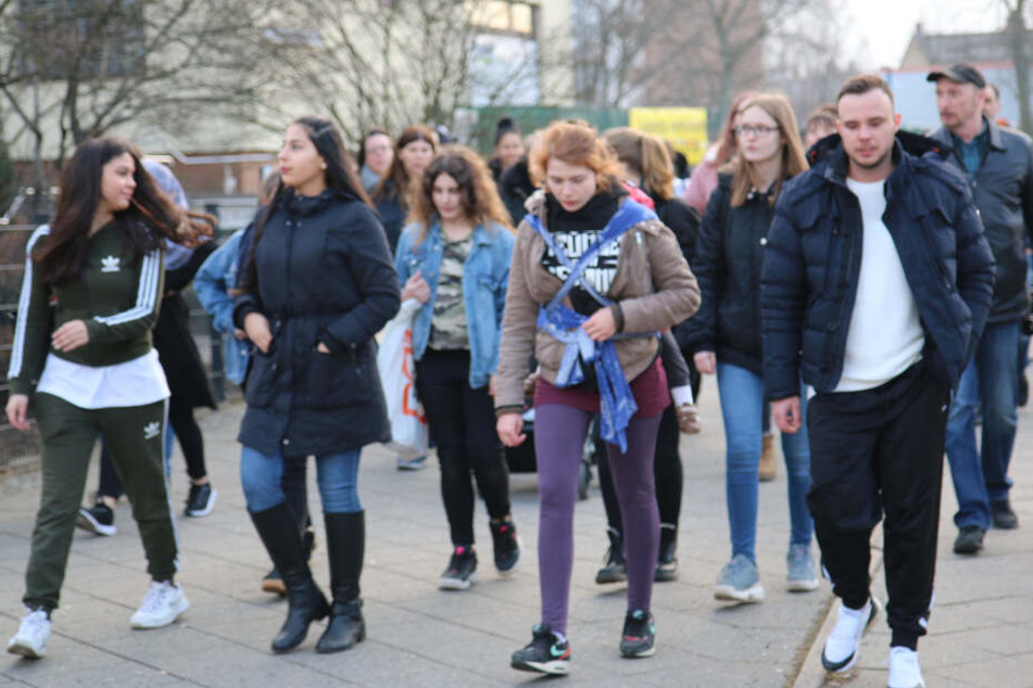 Rund 70 Leute suchten am Dienstagnachmittag nach der vermissten Rebecca.