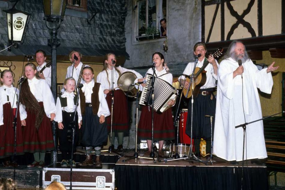 Ein Bild aus alten Zeiten mit Vater Dan Kelly (ganz rechts).