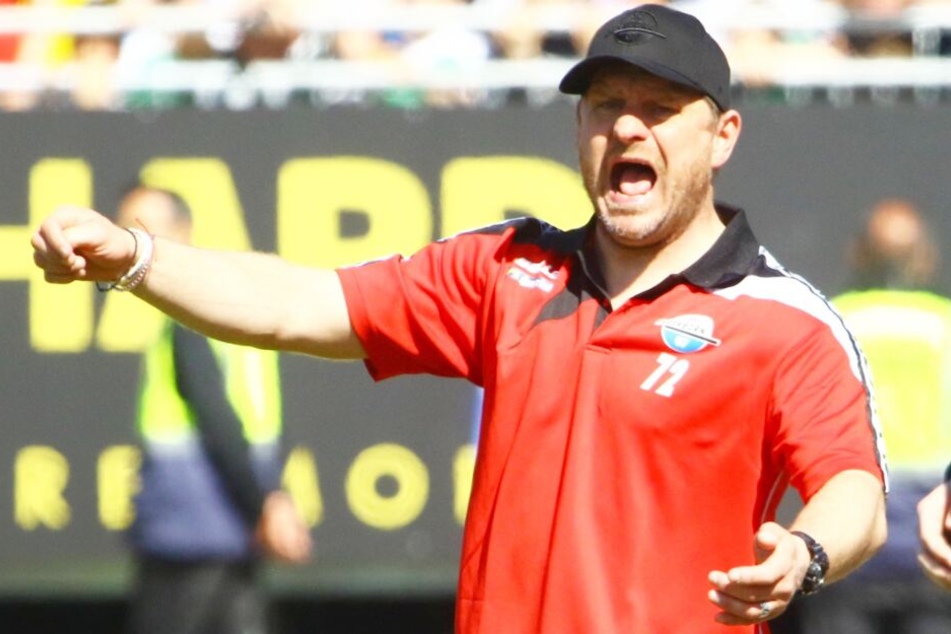 SCP-Coach Steffen Baumgart traut seiner Mannschaft einen Sieg zu.