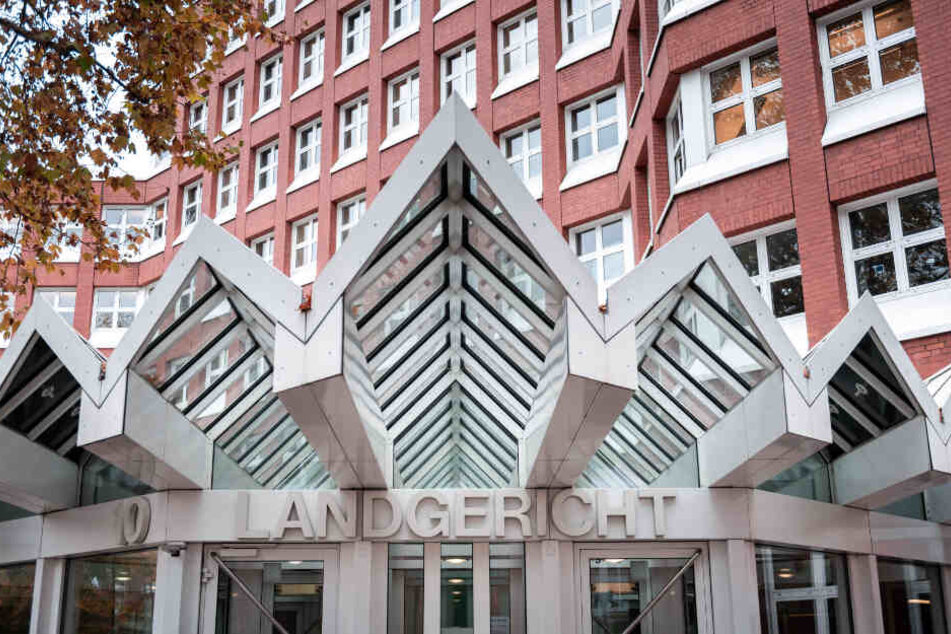 Aussenansicht des Landgerichts in Münster. Hier wurde die Frau wegen gefährlicher Körperverletzung und Verstoßes gegen das Betäubungsmittelgesetz verurteilt.