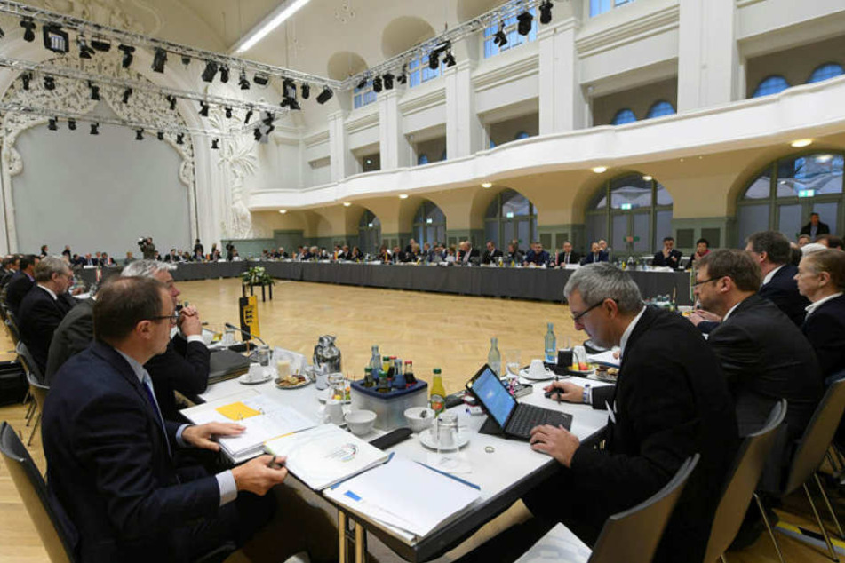 Die Teilnehmer der Innenministerkonferenz beschlossen ihre Herbsttagung am Freitag in der Kongresshalle.