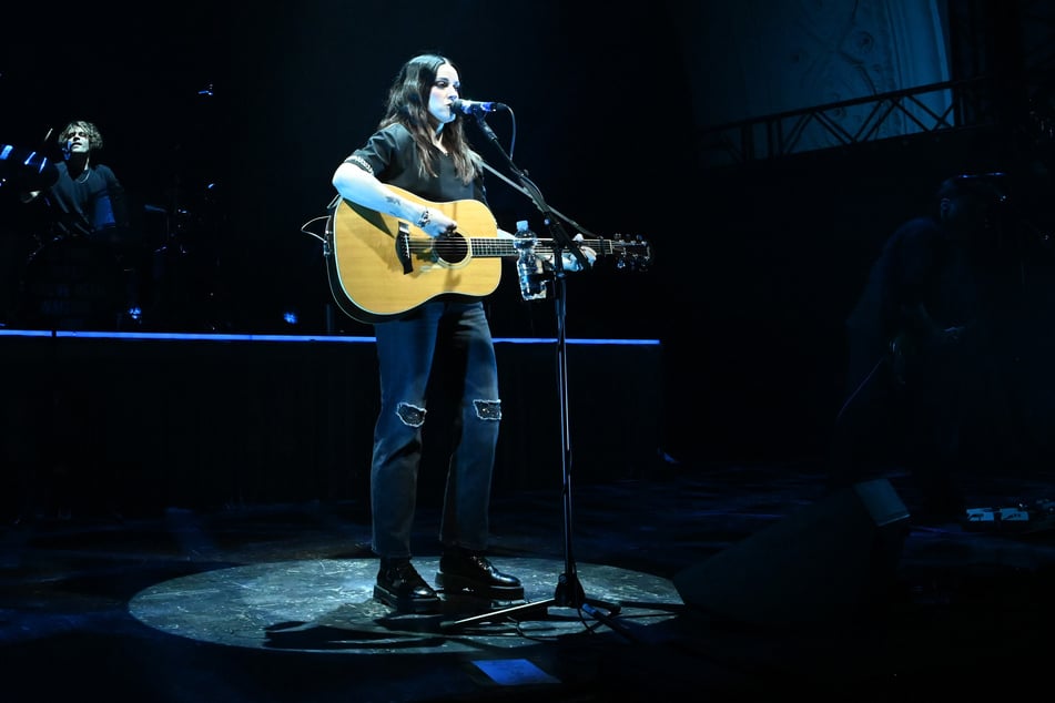 2007 stand Amy selber noch als Vorband auf den deutschen Bühnen, mittlerweile spielt die Schottin eine annähernd ausverkaufte Deutschland-Tour.