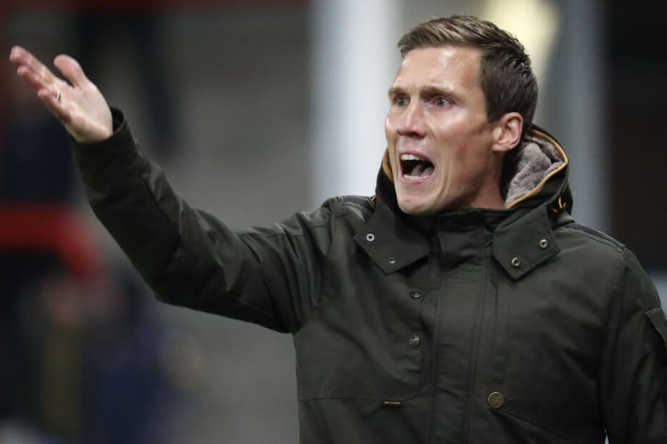 Hannes Wolf schreit jetzt belgische Fußball-Spieler an.