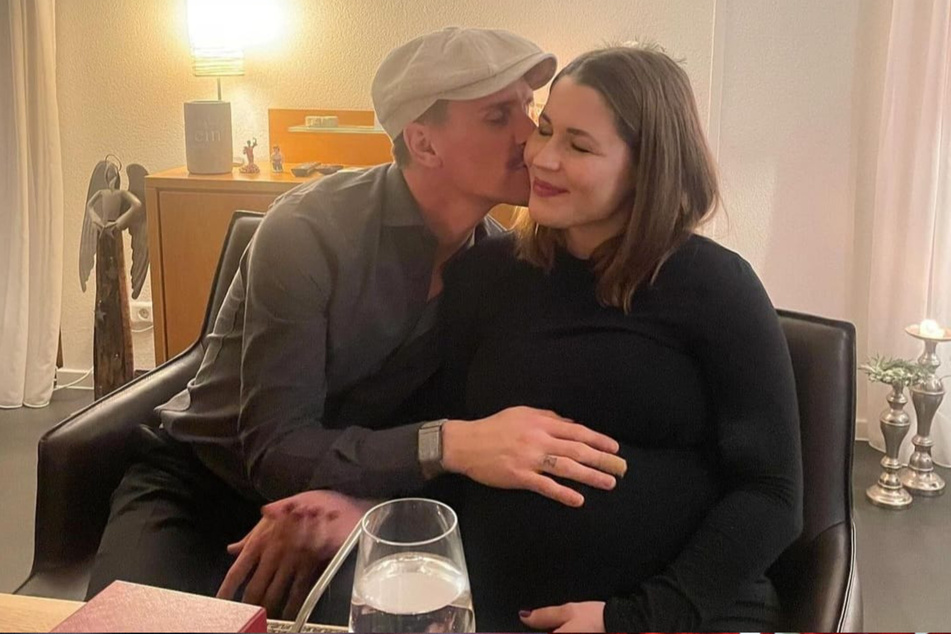 Freudiger Jahresabschluss für Simon Zoller (32): Der Kicker erwartet sein erstes Kind mit Freundin Judith.