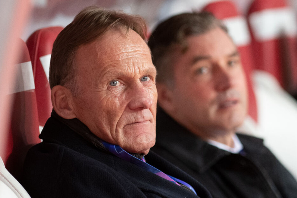 Machen diese beiden im Winter ernst? "Aki" Watzke und Michael Zorc.