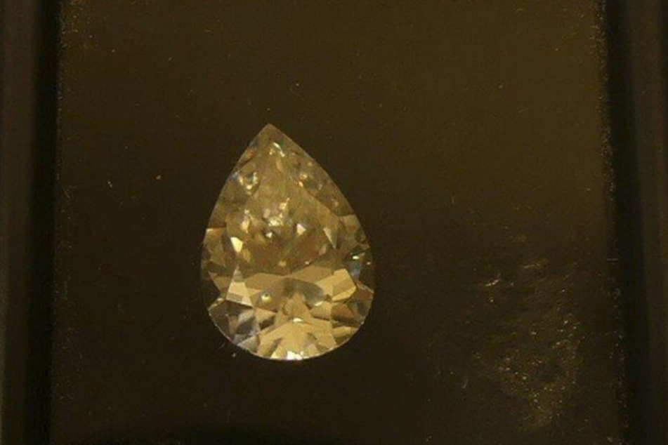 Diesen Diamanten hatte ein Inder (34) in seinem Gepäck.