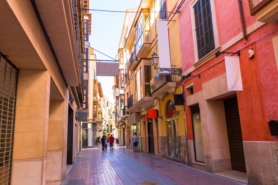 Zwei Touristen bei Balkoneinsturz auf Mallorca verletzt