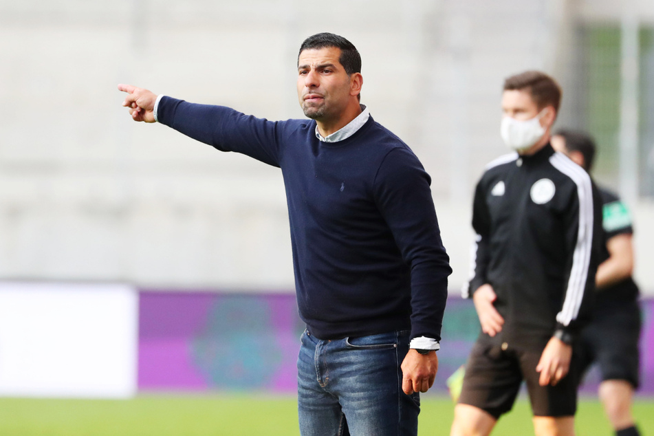 Dimitrios Grammozis (42) soll nun beim FC Schalke 04 die Richtung vorgeben.