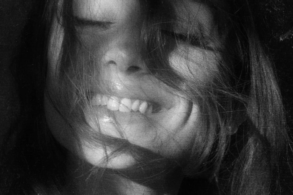 Ariana Grande has finally let her fans know the name and release date of her highly anticipated new album!