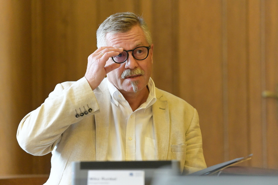Laut Ordnungsbürgermeister Miko Runkel (61, parteilos) hat die Stadt keinen Bedarf an einem Kältebus.