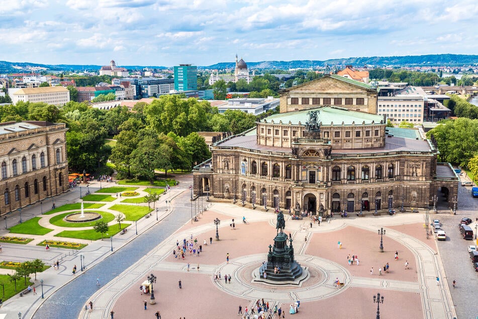 Die Semperoper Dresden ist eines der berühmtesten Opernhäuser Deutschlands.