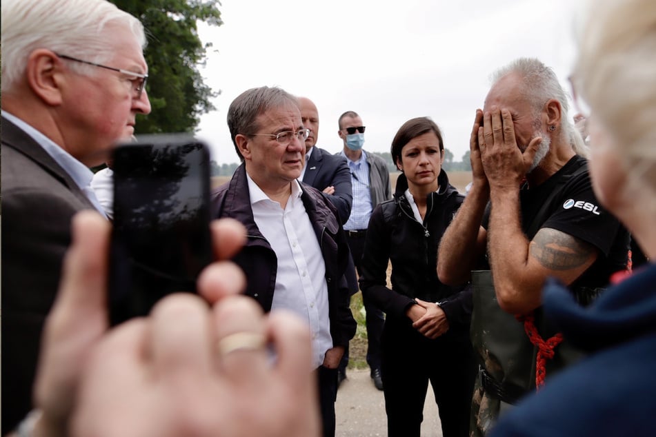 Der Bundespräsident sprach mit Anwohnern in Erftstadt.