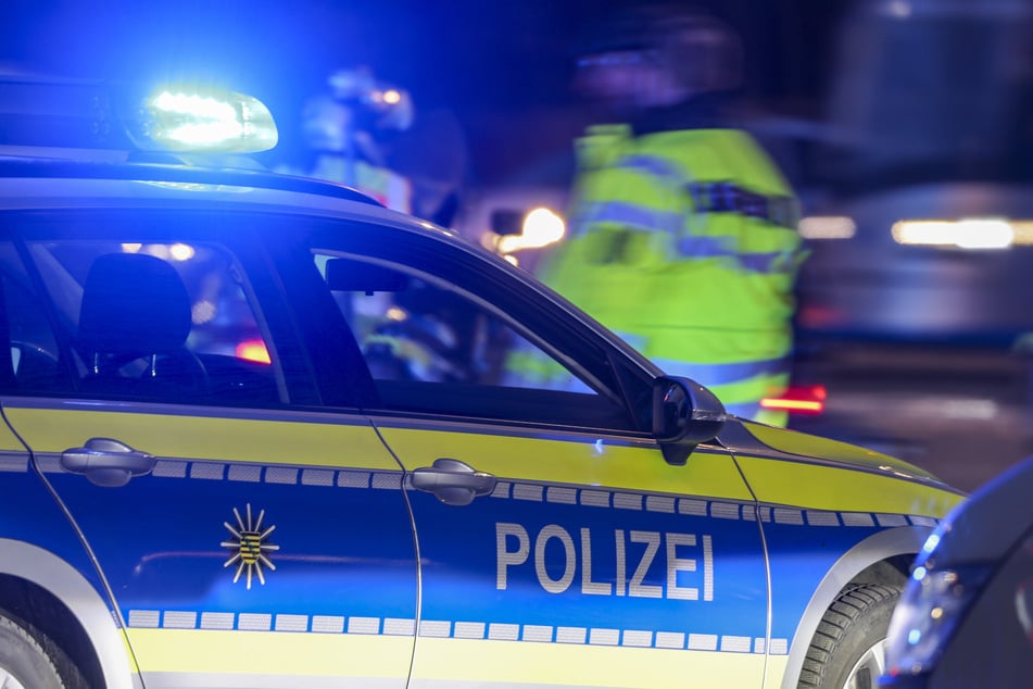 Die Polizei stoppte den 32-jährigen Autofahrer nach einer gefährlichen Fahrt auf der A13. (Symbolfoto)