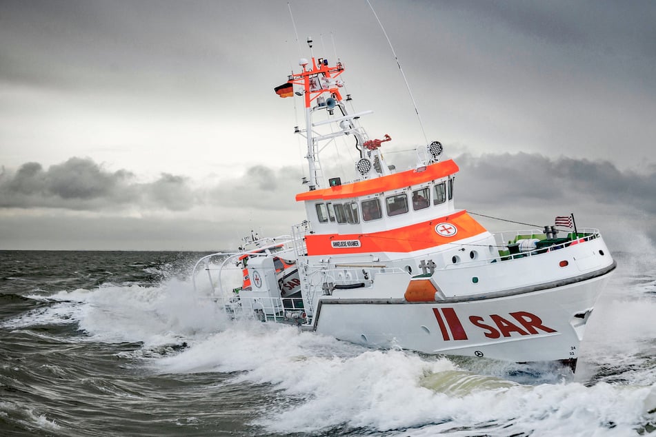Vermisster Seemann in Elbmündung gesucht! Seenotretter durchkämmen eisige Fluten