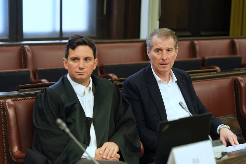 Stephan Hensel (51, r.) mit seinem Anwalt Philip von der Meden.