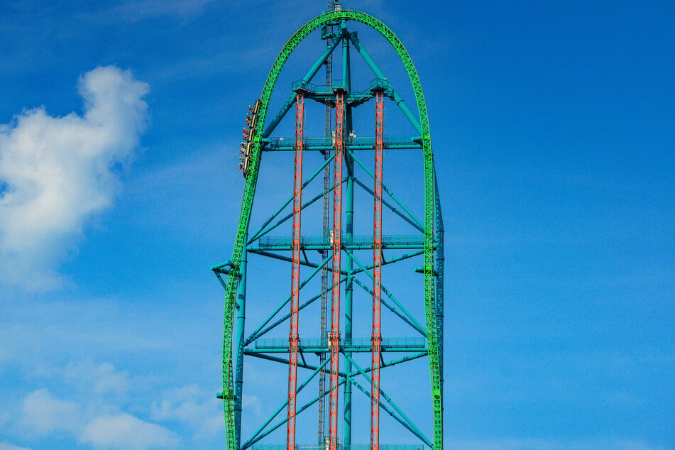 Aktuell ist "Kingda Ka" die höchste Achterbahn der Welt.