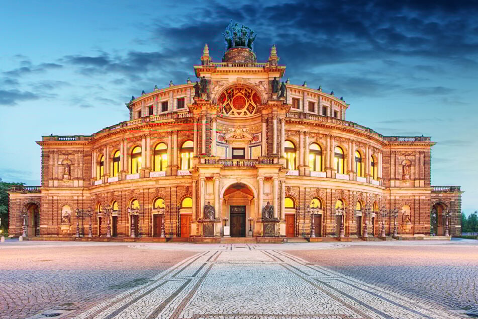 Austragungsort des Preisverleihungs-Events am 12. April um 11 Uhr ist die Semperoper. (Eintritt: 10 Euro).
