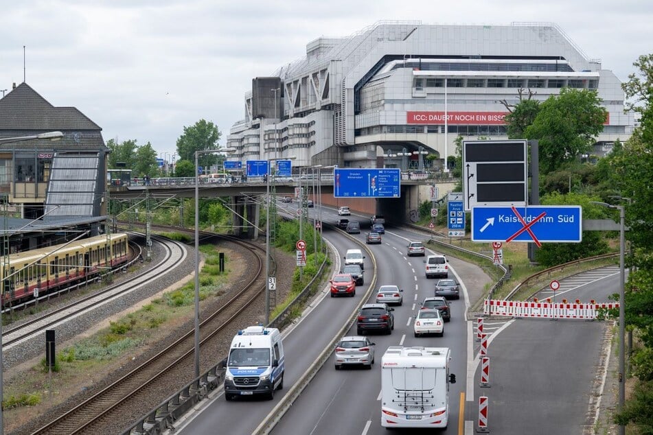 Bei dem Vorfall auf der A100 in Berlin-Westend wurde niemand verletzt. (Archivfoto)