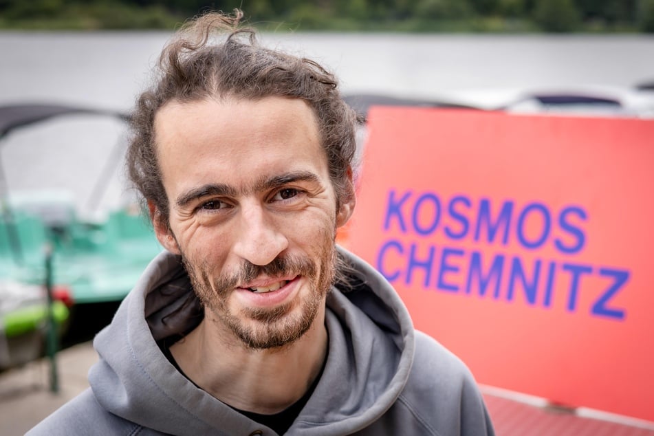 Ernesto Uhlmann (29) vom Kosmos hat TAG24 sieben Fragen rund ums Festival beantwortet.