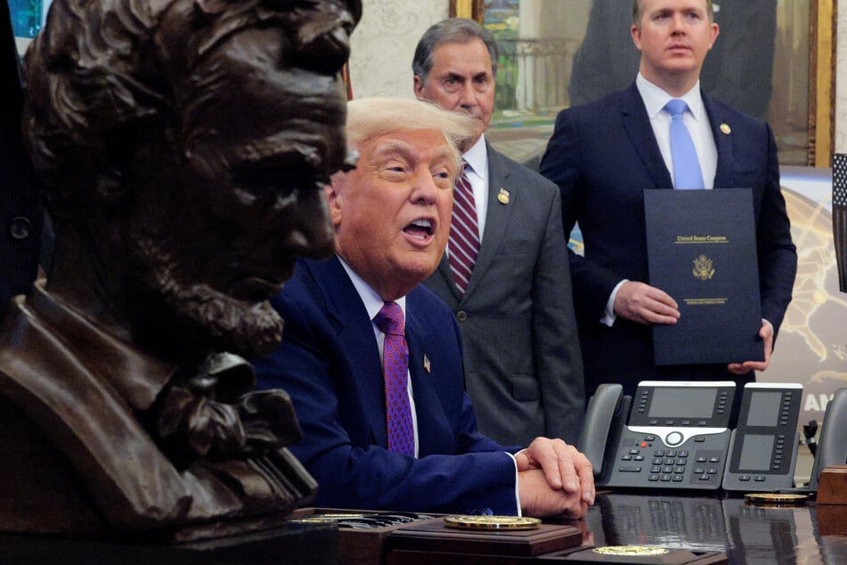 US President Donald Trump launched a federally funded so-called "self-deportation" program while issuing more threats against immigrants.
