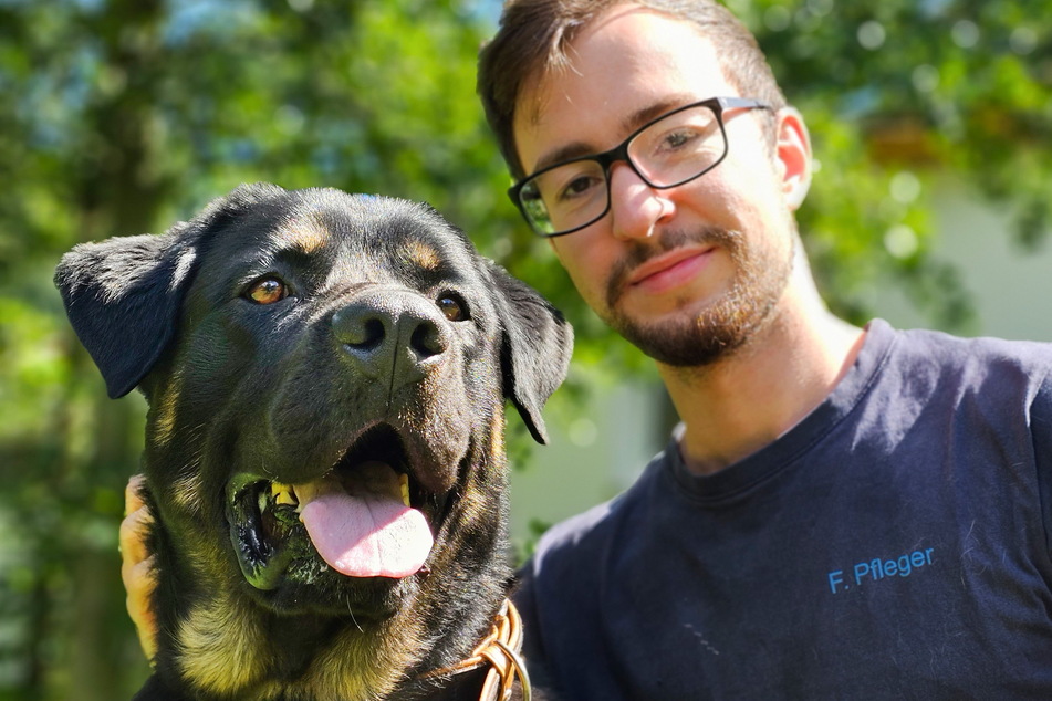 Tierpfleger Franz mit "Problemhund" Djego.