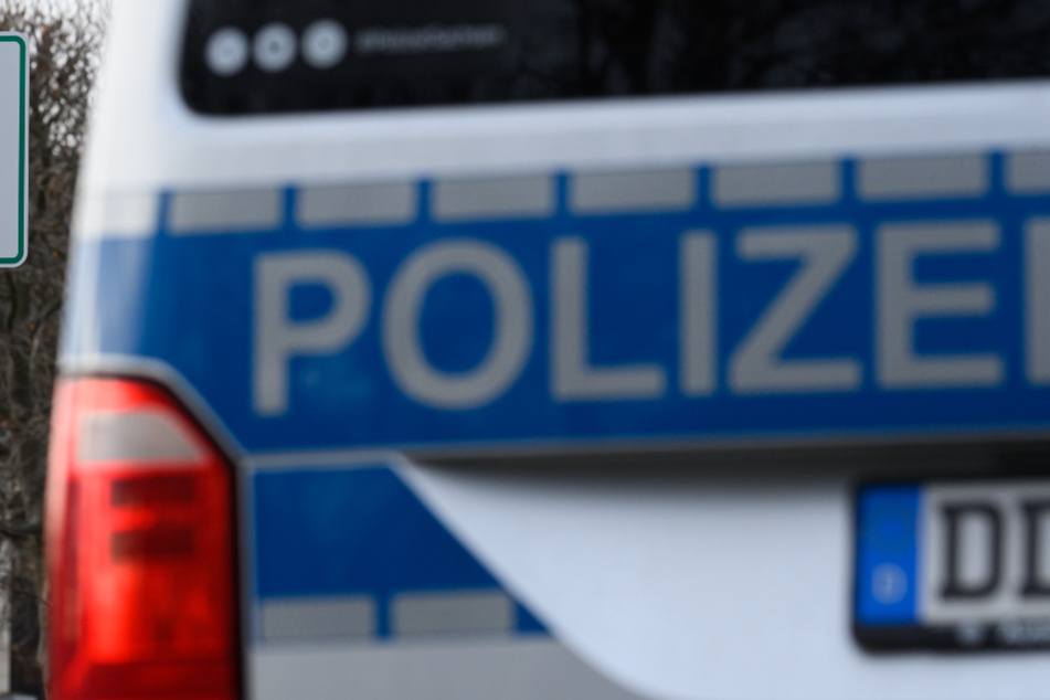 Streit am Bahnhofsvorplatz in Coswig eskaliert: 18-Jähriger schwer verletzt!