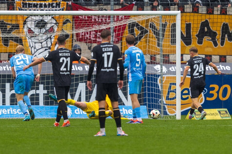 Auswärts bei 1860 München war Tony Menzel (r.) vorne wie hinten der Held.