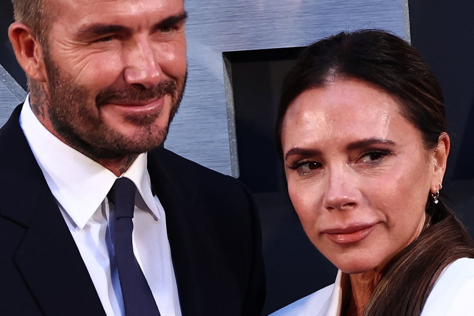 Trotz Fremdgehgerüchten und Ehekrisen sind David Beckham (49) und seine Victoria (50) einander auch nach 25 Jahren noch treu.