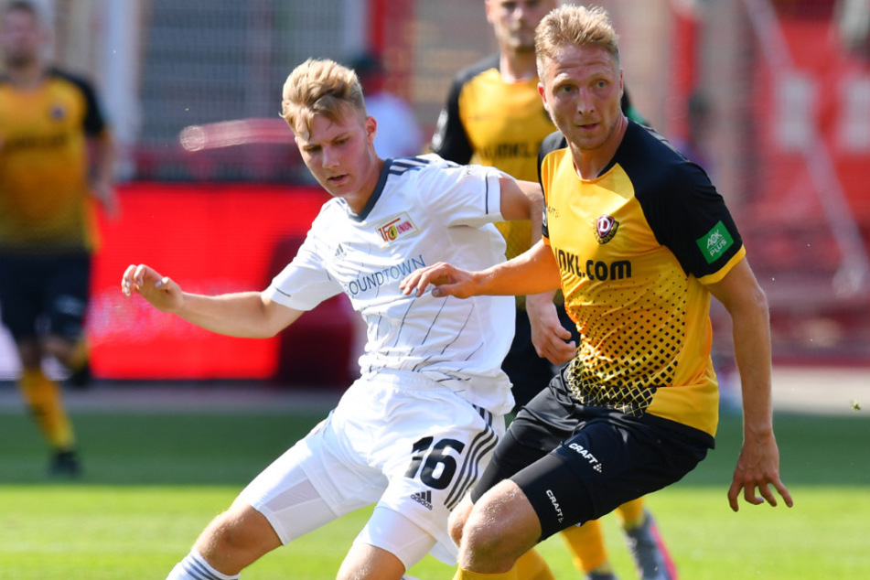 Fabio Schneider (heute 20, l.) am 15. August 2020 im Testspiel gegen Dynamo Dresden. Einen Tag später unterschrieb er bei Union seinen ersten Profivertrag, der immer noch Gültigkeit besitzt. Wie lange noch?
