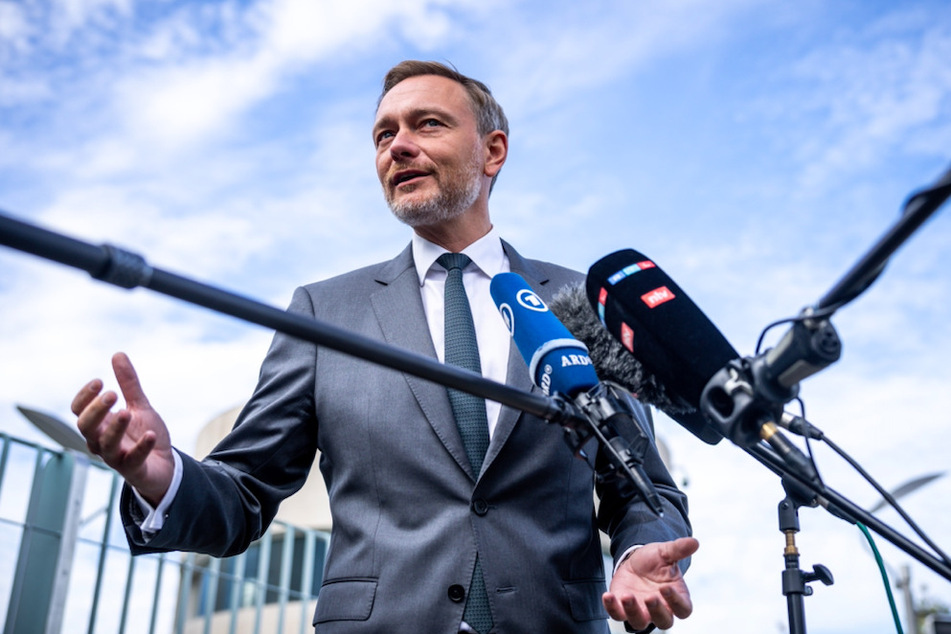 Bundesfinanzminister Christian Lindner (43, FDP) überlegt die Abgabefrist zur Grundsteuer-Erklärung zu verlängern.