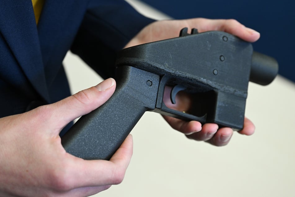 Eine Waffe dieses Typs bastelte sich der Angeklagte (42) mithilfe eines 3D-Druckers. Laut Gutachter war sie funktionsfähig. (Symbolbild)