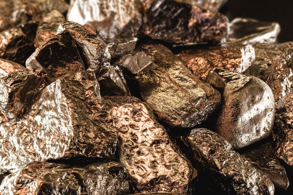 Kupfererz ist ein wichtiges Element, welches beispielsweise in Drähten verwendet wird, die Strom leiten. In Südthüringen wird bei Bohrungen nach Kupfererz gesucht. (Symbolfoto)