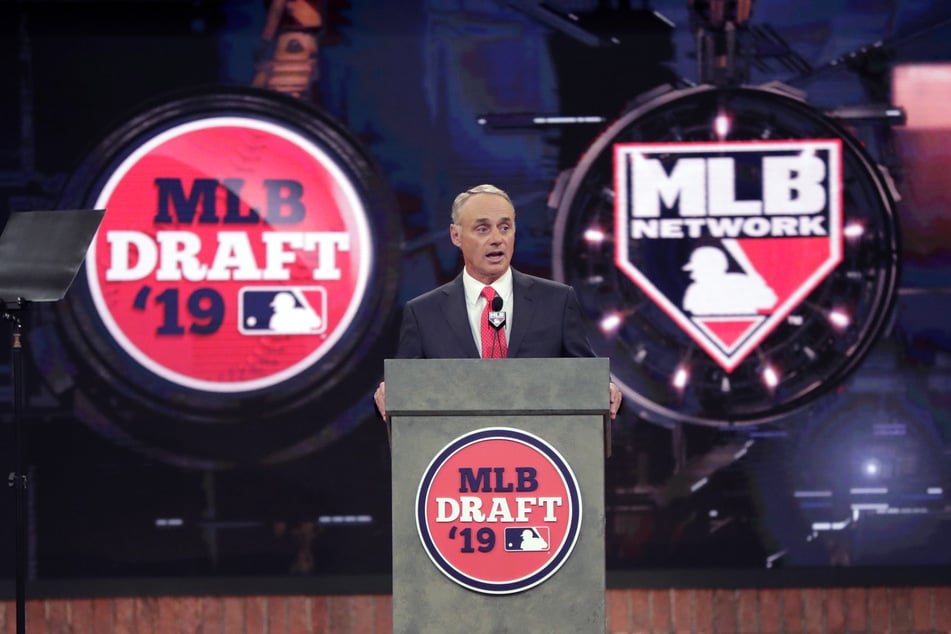 Rob Manfred, Kommissar der Major League Baseball, während der ersten Runde der MLB Draft 2019 in Secaucus.