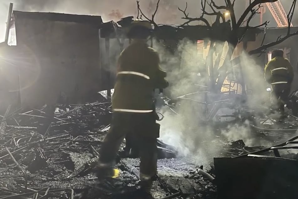 130 Einsatzkräfte versuchten das Feuer unter Kontrolle zu bringen.