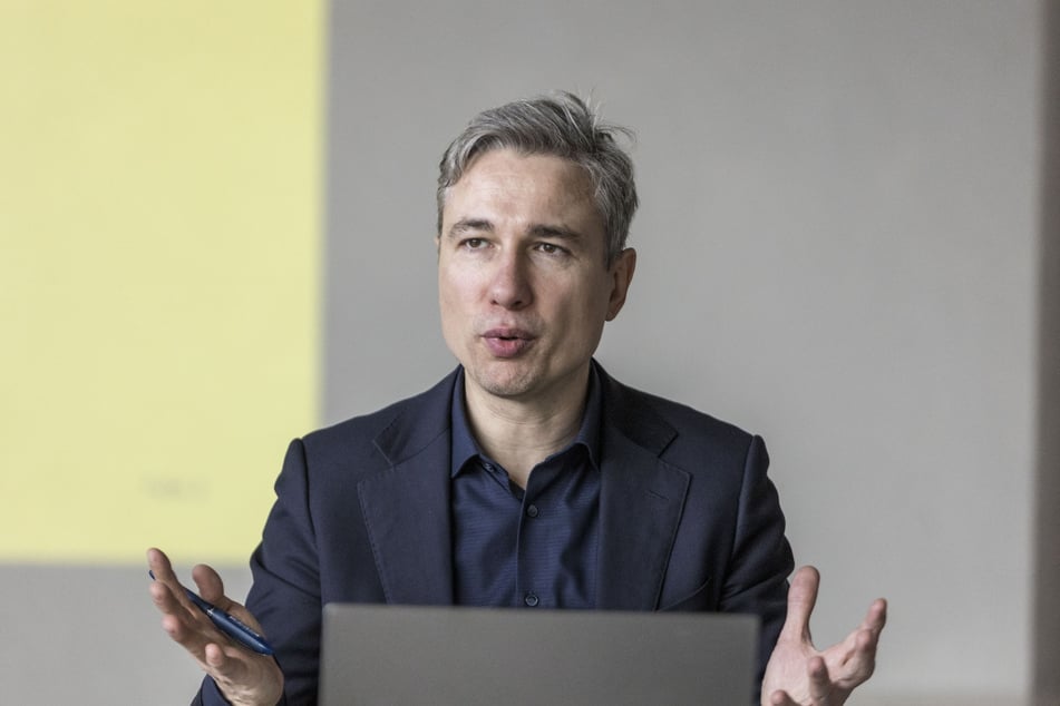 Die Vorlage über den Abriss der Garagenhöfe stammt aus dem Amt von Baubürgermeister Stephan Kühn (46, Grüne).