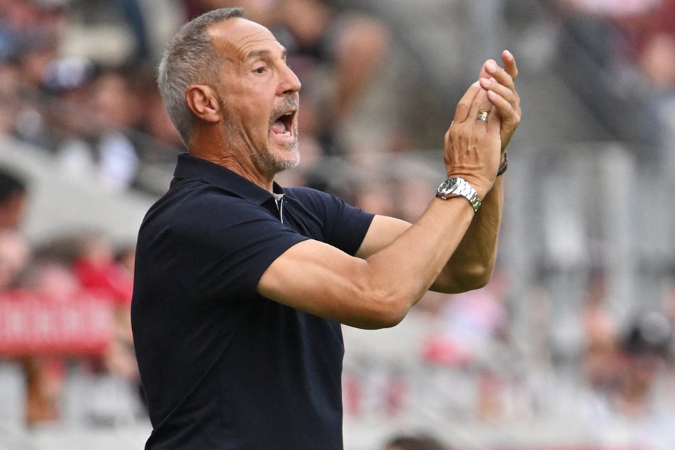 Trainer Adi Hütter und seine Mannschaft treffen am 4. Spieltag der Bundesligasaison auf den SC Freiburg.