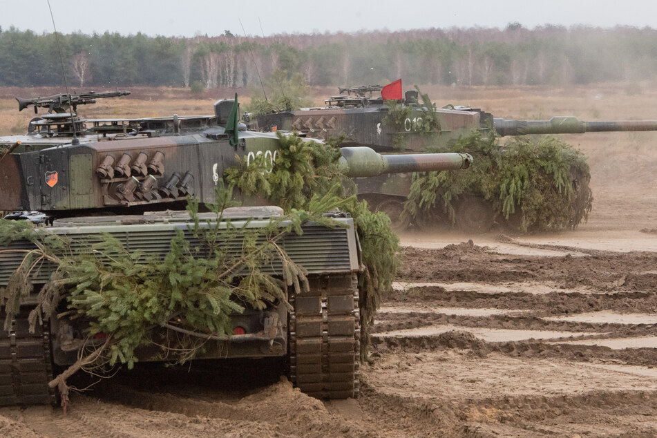 Kampfpanzer vom Typ Leopard 2 werden nun doch an die Ukraine geliefert.