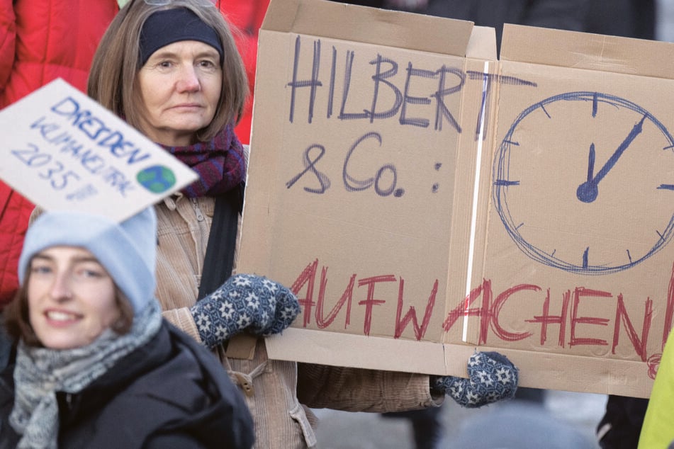 Dresden: Demo in Dresden: Bürgerbegehren fordert Klimaneutralität bis 2035