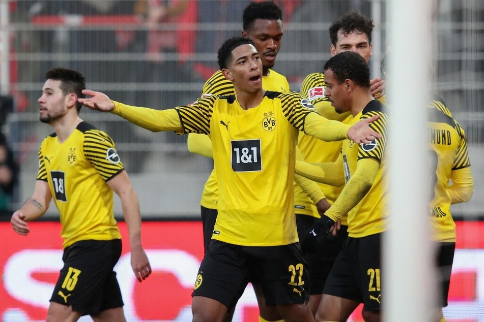 Jude Bellingham (18, M.) absolvierte in der abgelaufenen Saison wettbewerbsübergreifend 43 Pflichtspieleinsätze für Borussia Dortmund (sechs Treffer, 14 Vorlagen).