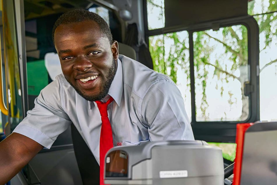 As a bus driver (m/w/d) you ensure safe and efficient transport in traffic.