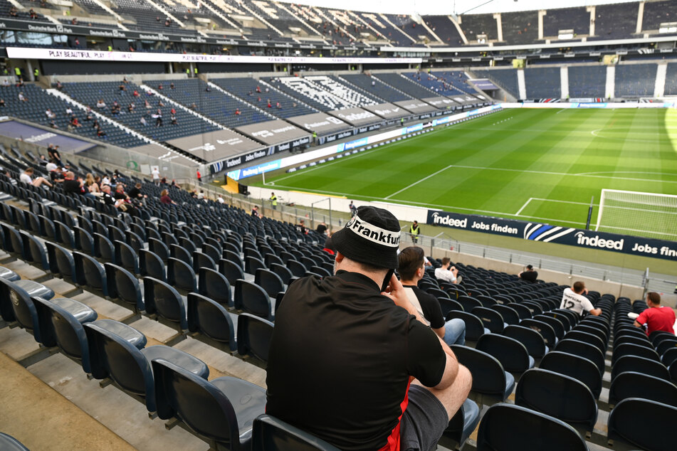 Tausende Eintracht-Fans in Frankfurt im Stadion? Wie sieht das Bild in der kommenden Saison der Bundesliga aus?