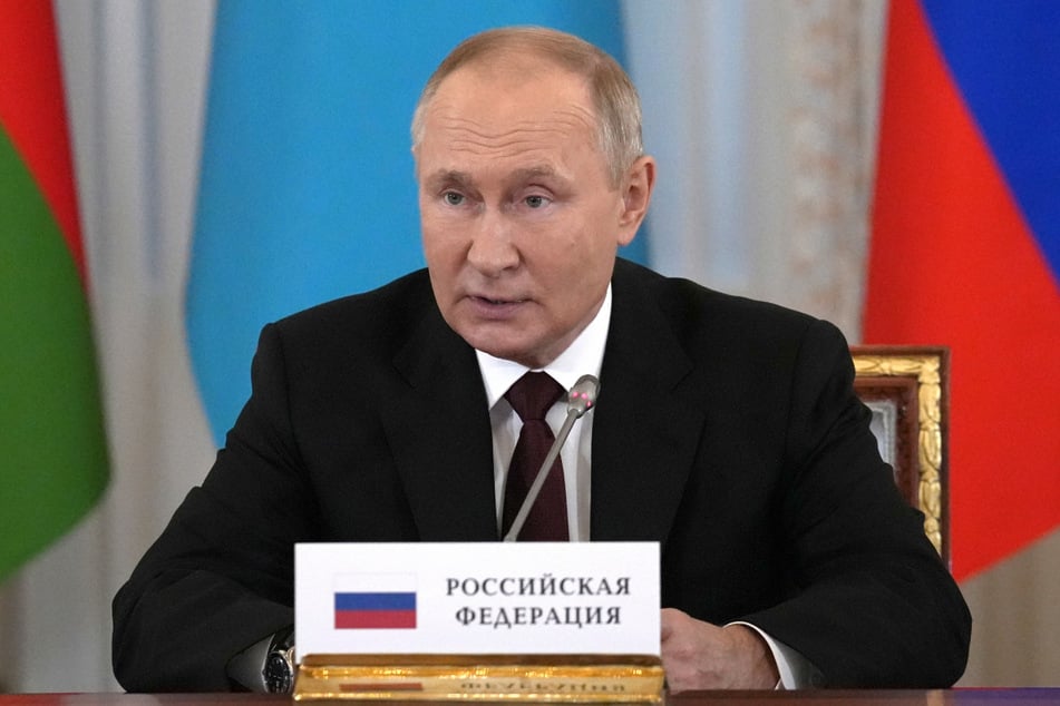 Wladimir Putin (70) hat die Raketenangriffe Moskaus gegen zahlreiche ukrainische Städte gerechtfertigt.