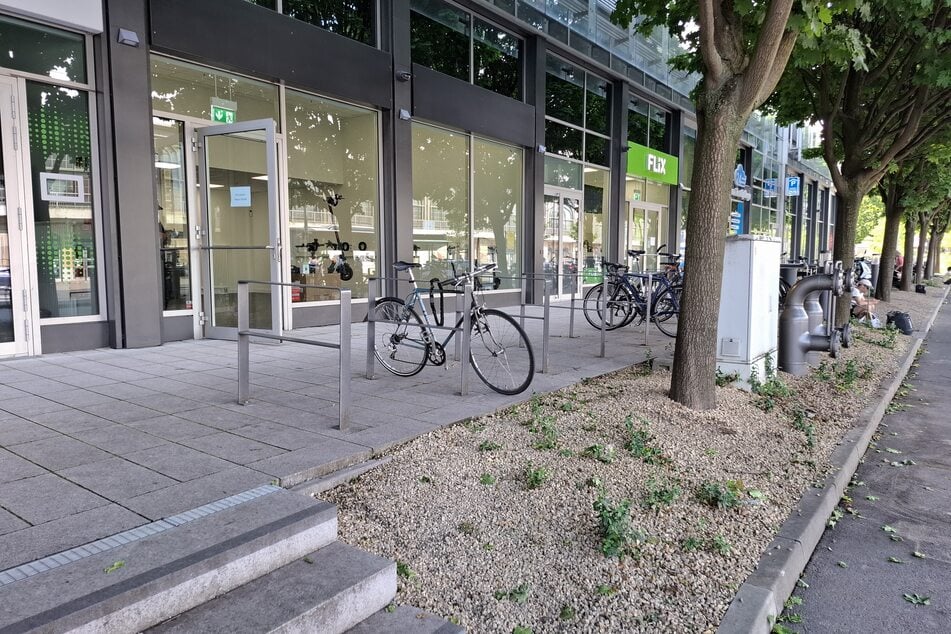 Gegenüber vom Hauptbahnhof hat die Berliner Firma "3P-Scooters" ein Geschäft eröffnet. Noch ist die Fläche unscheinbar – das soll sich jedoch bald ändern.